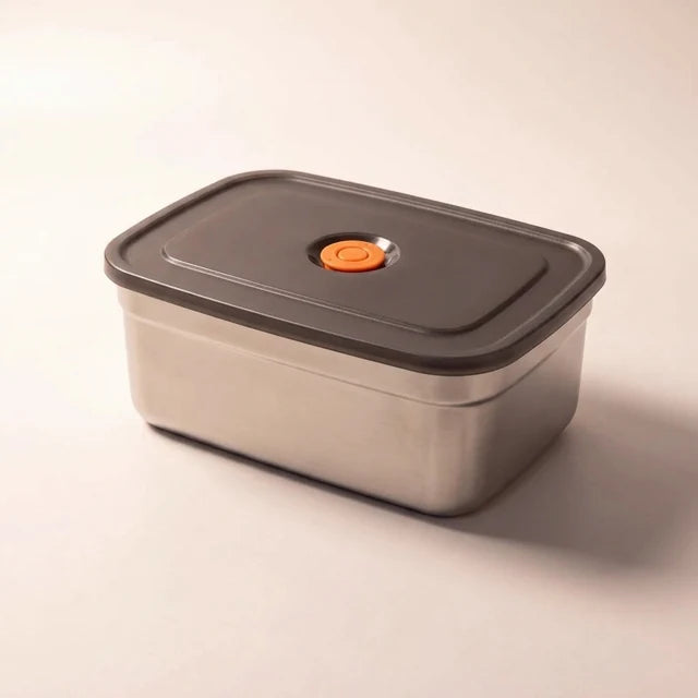 The second stainless dish with its sealing lid